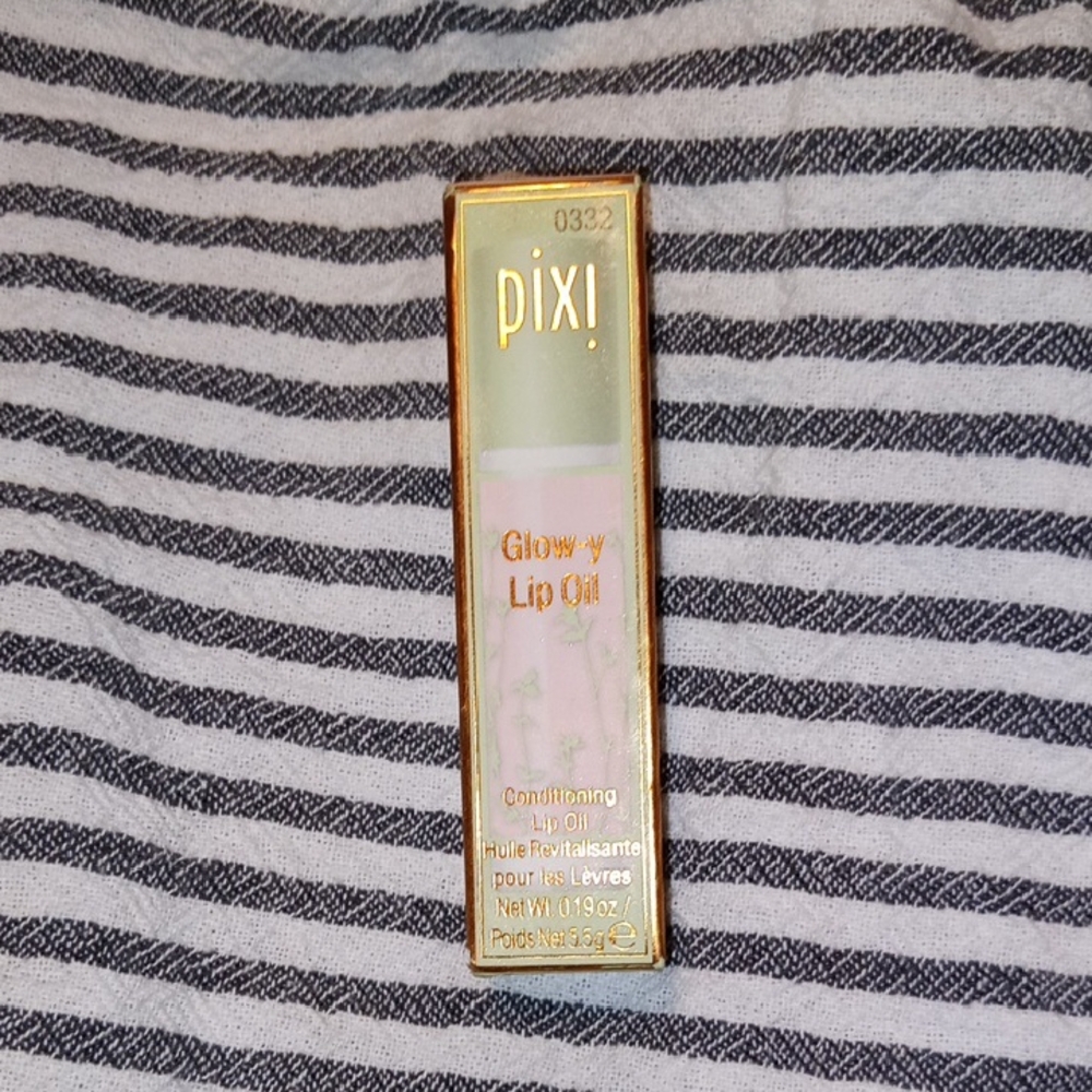 Pixi Conditioning Lip Oil with Glow-y Powder (See Photos)